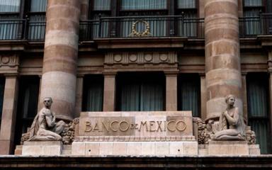 Banxico ve crecimiento de 4.8% para la economía mexicana en 2021